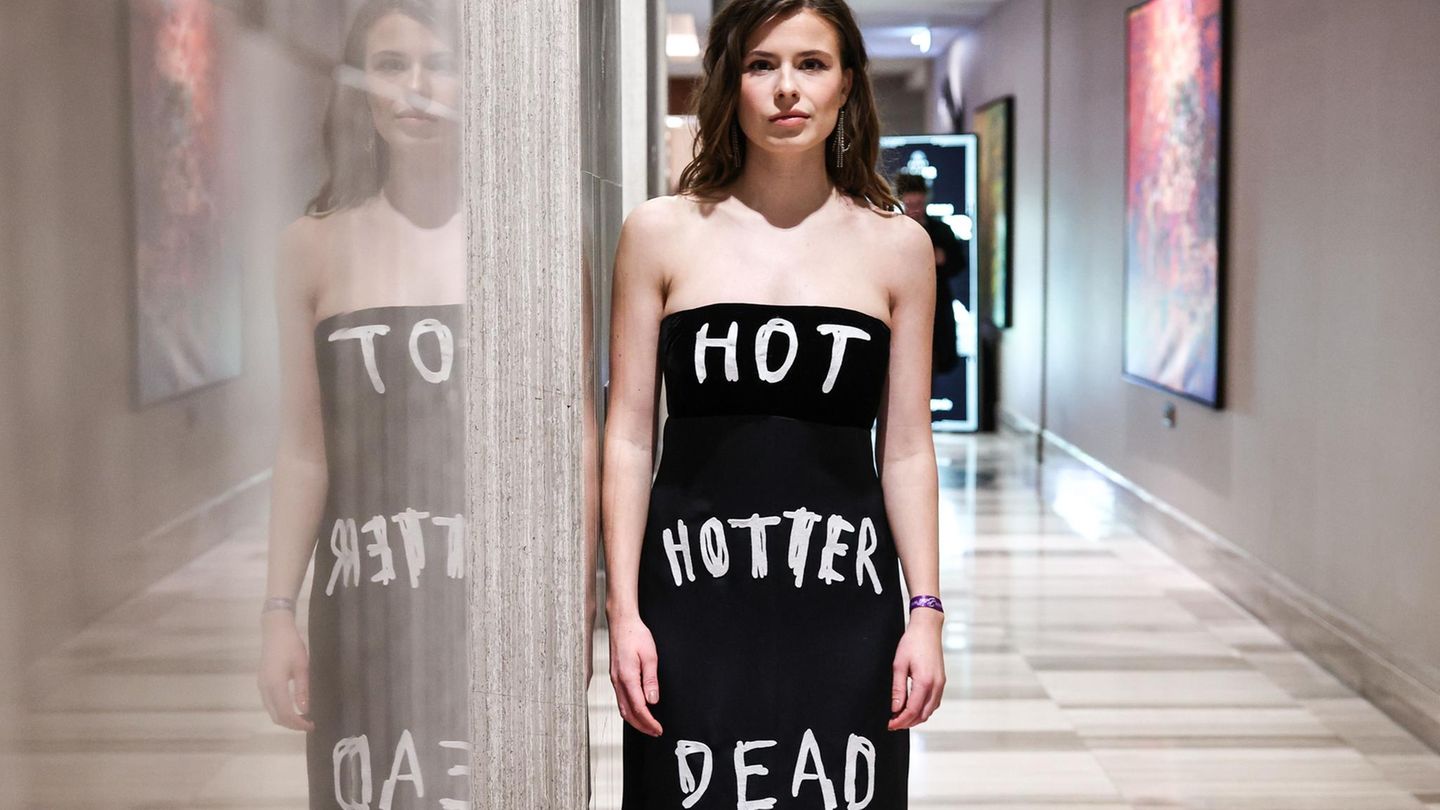 Vip News: Luisa Neubauer provokes with an evening dress