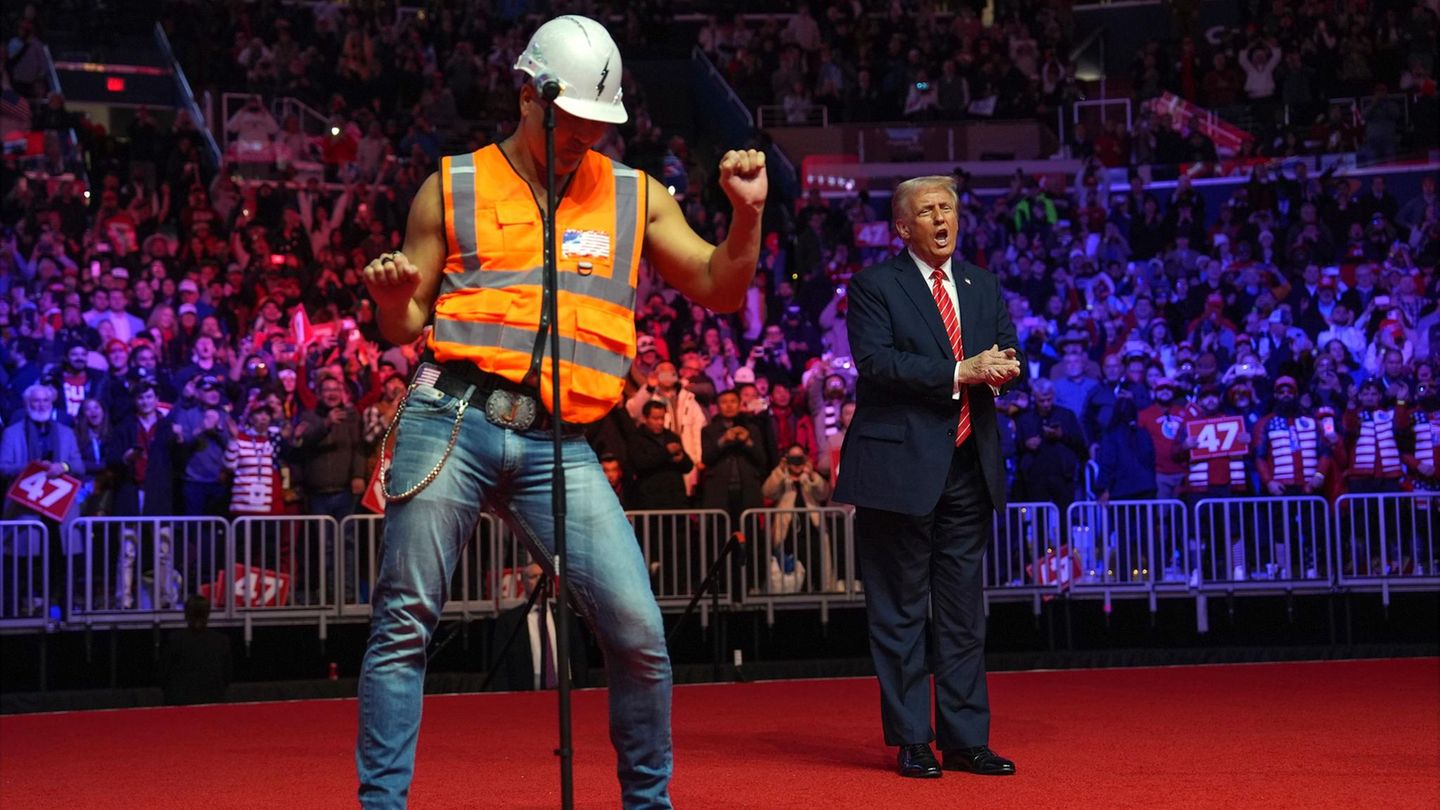 Village people was y m c a ber donald trump verr t stern de