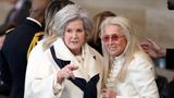 Trumps neue Stabschefin Susie Wiles (l., leitete Trumps Wahlkampf) und die Milliardärin Miriam Adelson