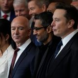 Zu Gast bei Donald Trump: Mark Zuckerberg, Jeff Bezos (neben ihm seine Freundin Lauren Sánchez) , Sundar Pichai und Elon Musk