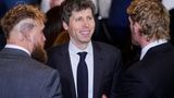Auch Open AI CEO, hier im Gespräch mit dem Boxer Jake Paul und dem Wrestler Logan Paul, war unter den Ehrengästen