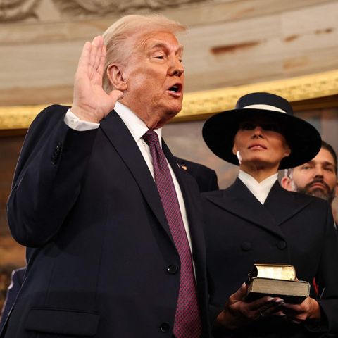 Trumps Amtseid: Hier sehen Sie, was Trump geschworen hat