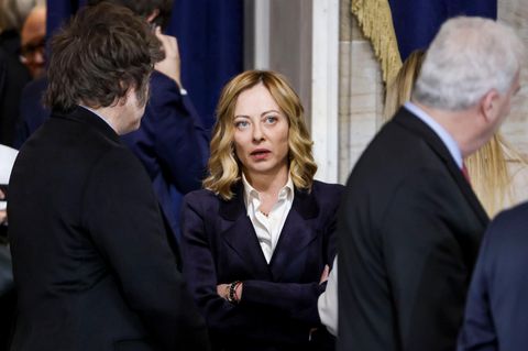 Ministerpräsidentin Giorgia Meloni bei der Amtseinführung des US-Präsidenten am Montag in der Rotunde des Kapitols in Washington: Es ist ihre zweite Reise zu Trump innerhalb von zwei Wochen
