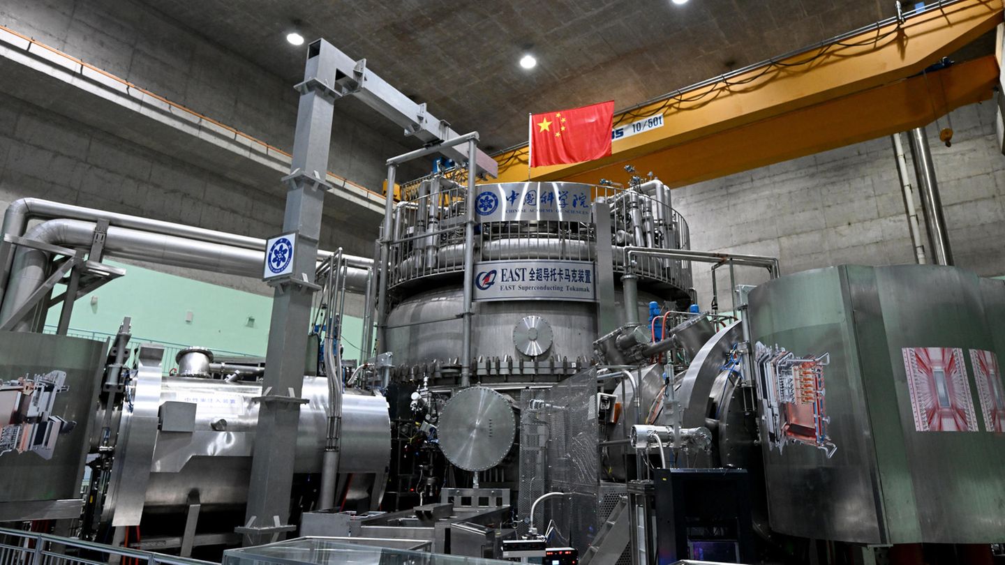 In dieser Fusionanlage in China werden Bedingungen wie auf der Sonne erzeugt
