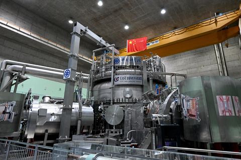 In dieser Fusionanlage in China werden Bedingungen wie auf der Sonne erzeugt