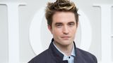 Die Zeiten als Teenie-Star und Vampir sind für den 38-jährigen Londoner vorbei. Geblieben ist sein Interesse an herausfordernden Rollen wie in "Mickey 17", der neuen Science Fiction-Komödie des Koreaners Bong Joon-ho, der mit "Parasite" vor fünf Jahren als erster fremdsprachiger Film einen Oscar für den Besten Film gewonnen hat. Pattinson spielt einen Klon, der nach seinem Tod immer wieder neu erschaffen wird
