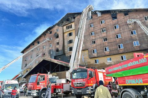 Das Hotel befindet sich im Skigebiet Kartalkaya in der Provinz Bolu im Nordwesten der Türkei