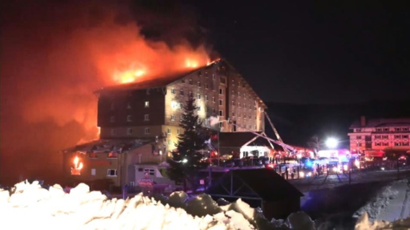 Brand im Ski-Hotel "Grand Kartal"