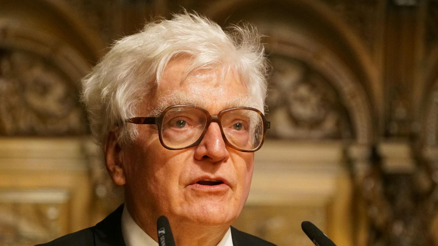 Winfried Stöcker spricht auf Einladung der AfD im Hamburger Rathaus