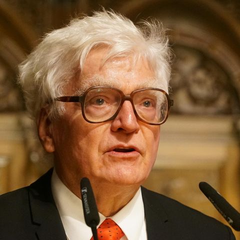 Winfried Stöcker spricht auf Einladung der AfD im Hamburger Rathaus