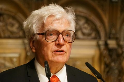 Winfried Stöcker spricht auf Einladung der AfD im Hamburger Rathaus