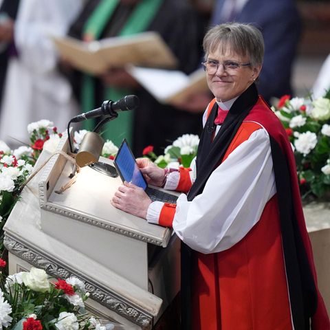 Bischöfin Mariann Budde bei dem nationalen Gebetsgottesdienst, an dem auch Donald Trump teilnahm
