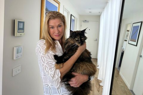 Margo Neas ist froh, dass ihre Katze Mittens wieder da ist