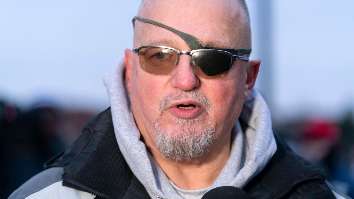 Donald Trump: Right-wing extremist Capitol stormers walk out of prison (video)