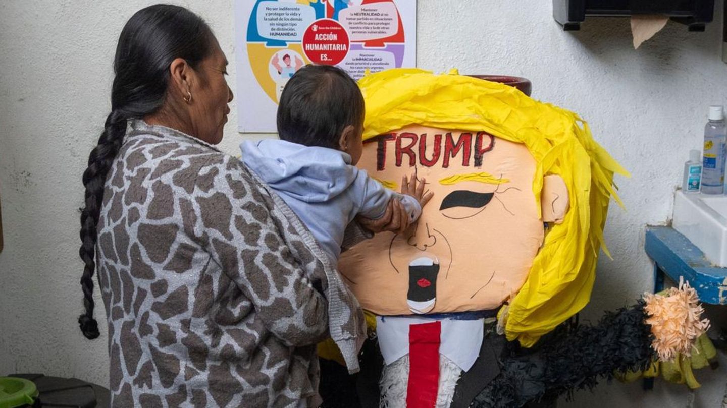 Donald Trump sends 1,500 more soldiers to the Mexican border