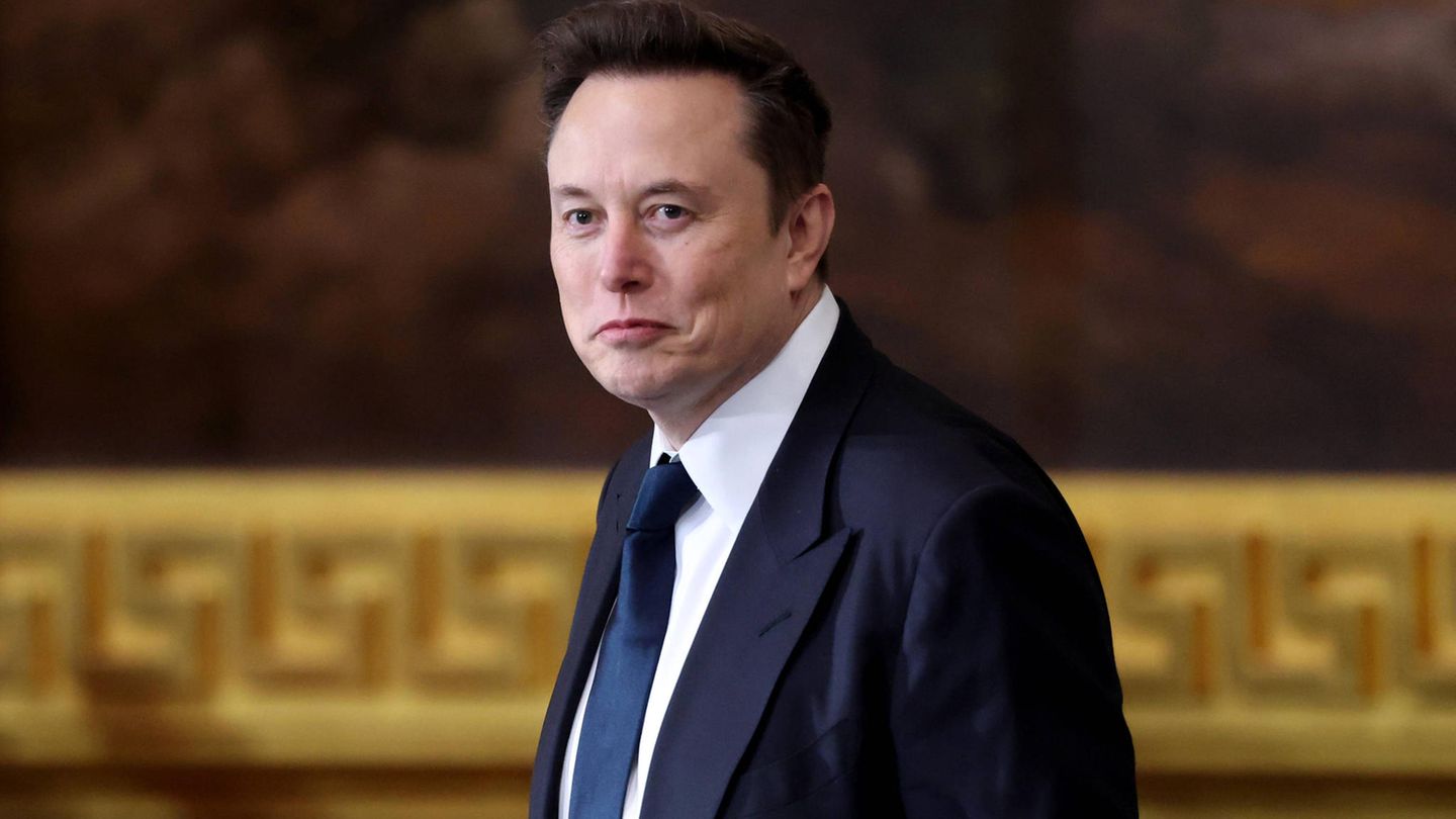 Elon Musk drives Donald Trump into the parade at KI-Plan