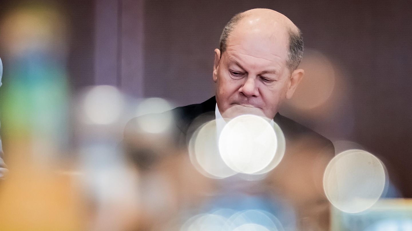 Olaf Scholz in Gedanken zu Aschaffenburg Olaf Scholz in Gedanken zu Aschaffenburg