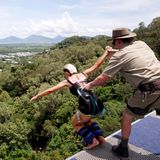 Edith Stehfest kurz vorm Bungeesprung