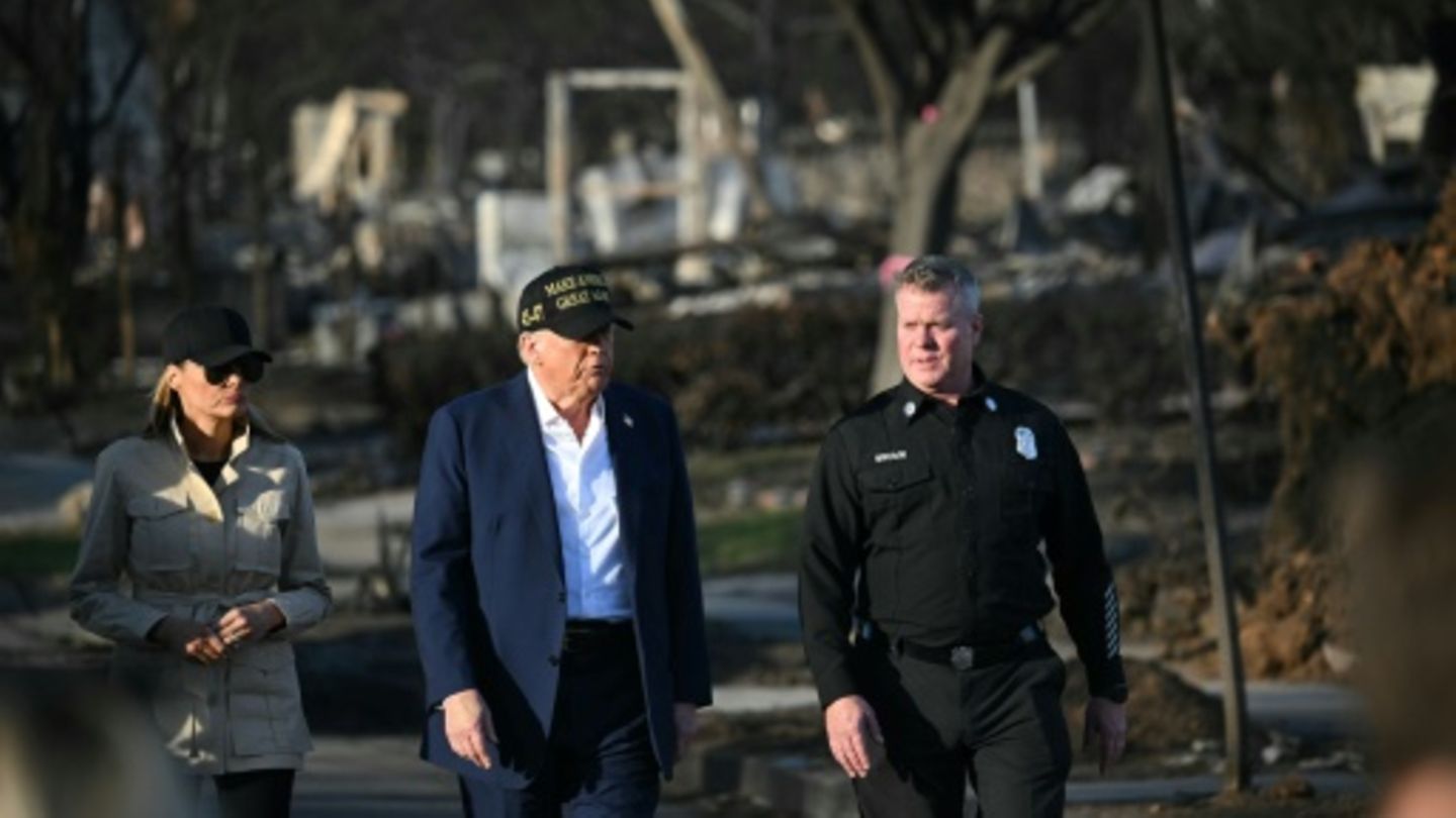 Trump beim Besuch in Pacific Palisades im Westen von LA