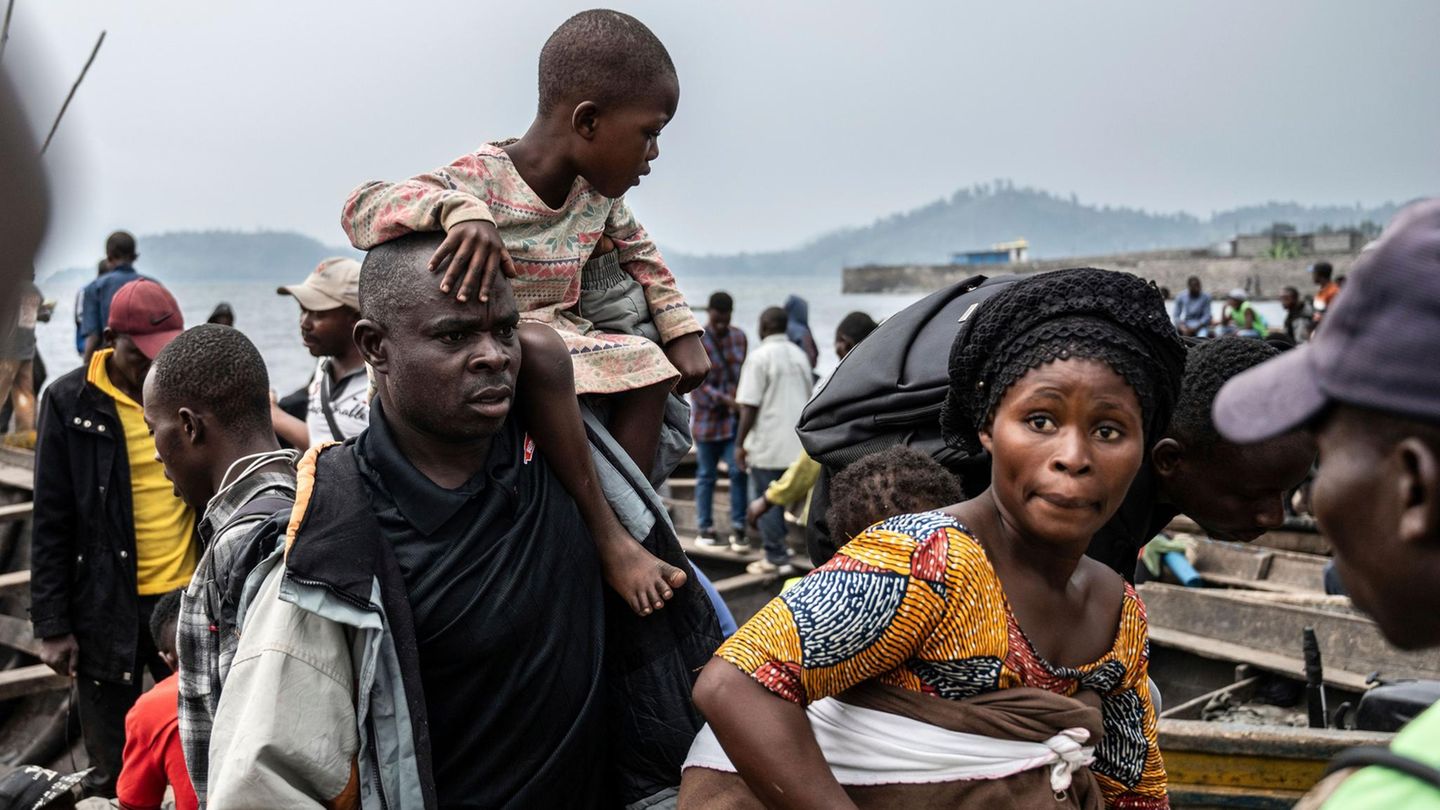 War in Congo: Fighting between rebels and army escalates