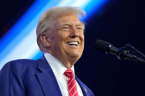 Donald Trump bezeichnet weitere Amtszeiten als "Ehre" seines Lebens