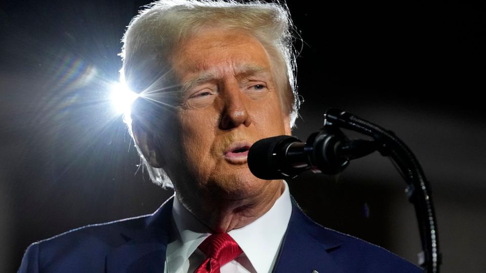 Trump scherzt über dritte und vierte Amtszeit