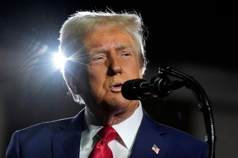 Trump scherzt über dritte und vierte Amtszeit