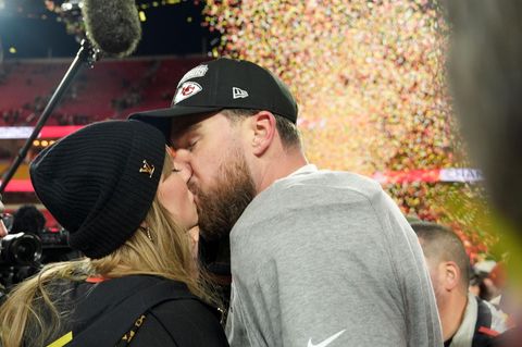 Taylor Swift und Travis Kelce feiern Einzug in den Superbowl