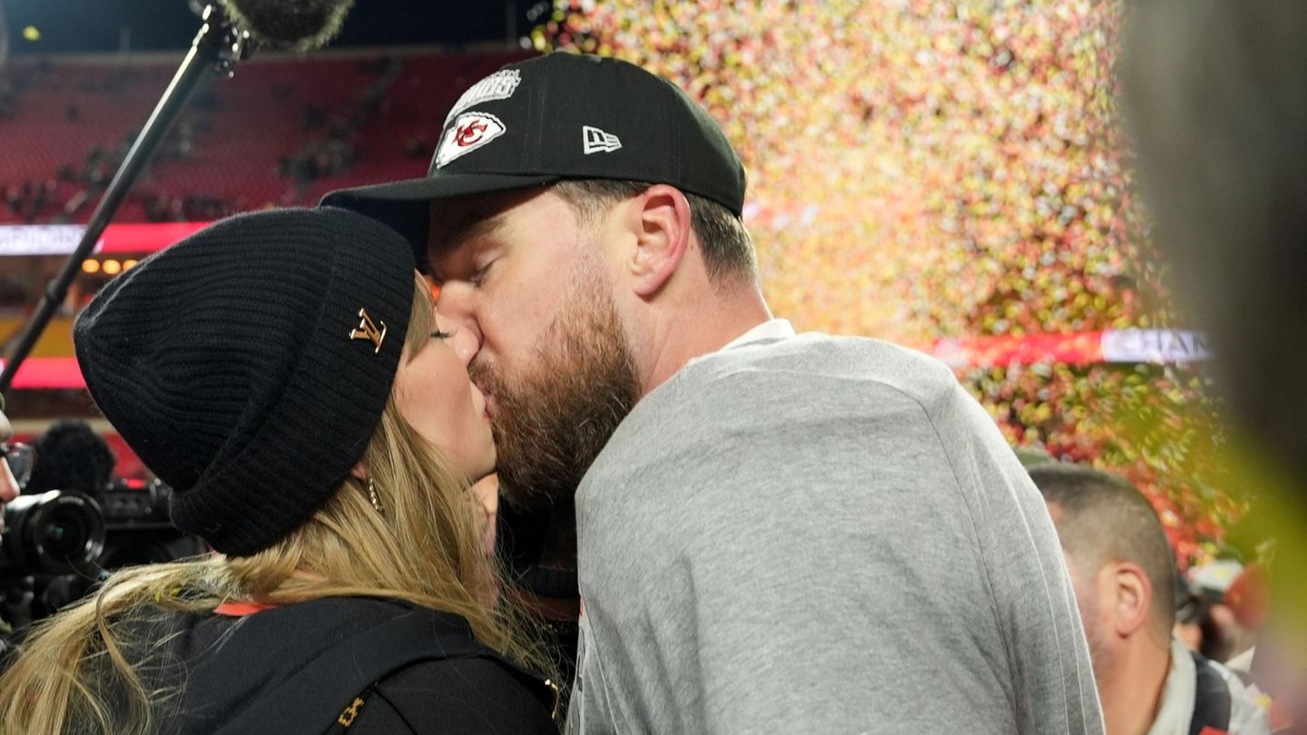 NFL-Finale: Taylor Swift feiert mit Travis Kelce den Einzug in den Superbowl