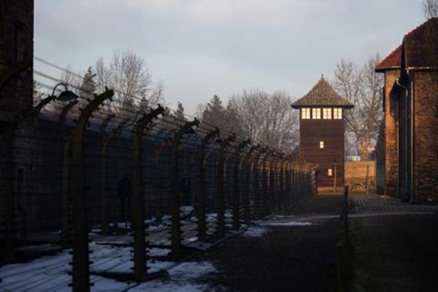 Wachturm im früheren KZ Auschwitz