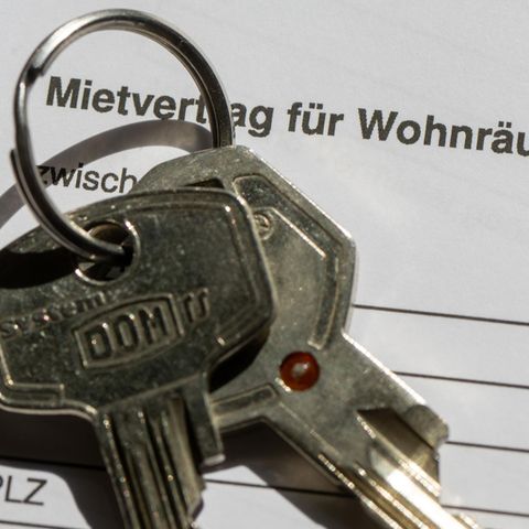 Bundesweit trugen und 68.500 Menschen freiwillig Daten in eine App ein, die die Miete mit dem Mietenspiegel abgleicht