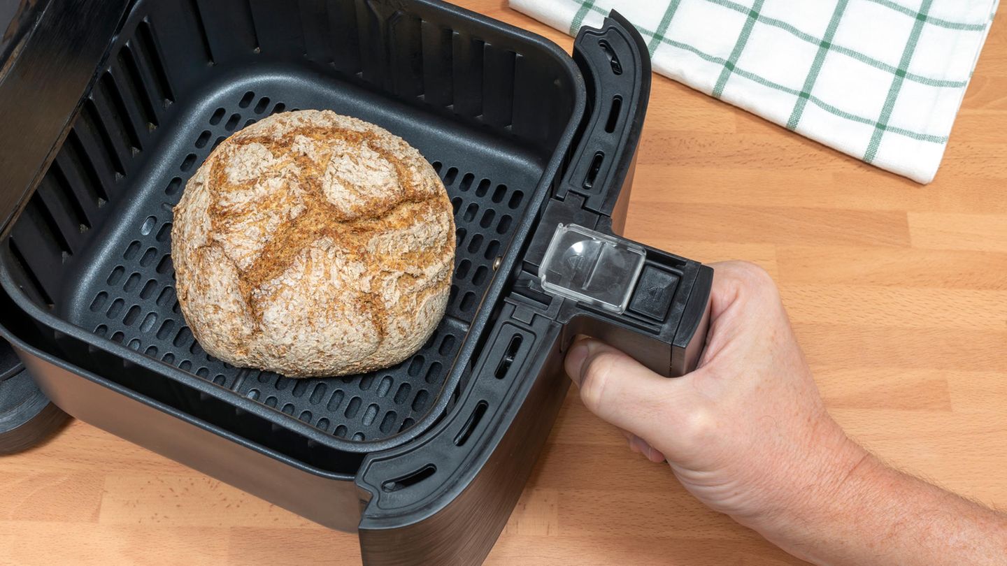 Allrounder in der Küche: Mehr als nur eine Fritteuse: So backen Sie Brot im Airfryer