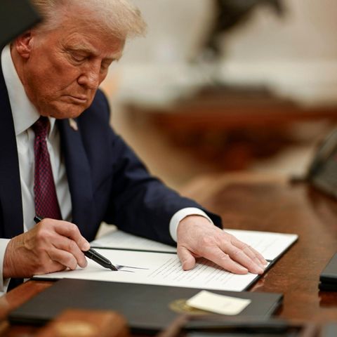 Donald Trump hatte gleich nach seiner Amtseinführung als neuer US-Präsident mehrere Dekrete unterzeichnet