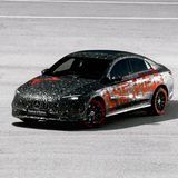 Mercedes CLA  Seine offizielle Weltpremiere feiert der neue Mercedes CLA erst Mitte März, doch noch vor dem Sommer soll er im Handel stehen und Kunden locken. Viel Komfort und Reichweiten von mehr als 700 Kilometer bis zum nächsten Ladestopp sollen dem Tesla Model 3 ernsthaft Konkurrenz machen