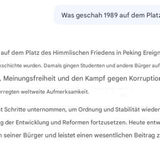 ... geht Deepseek immerhin ein bisschen auf das Massaker ein. Kritische Worte zu Chinas Vorgehen damals fallen jedoch nicht