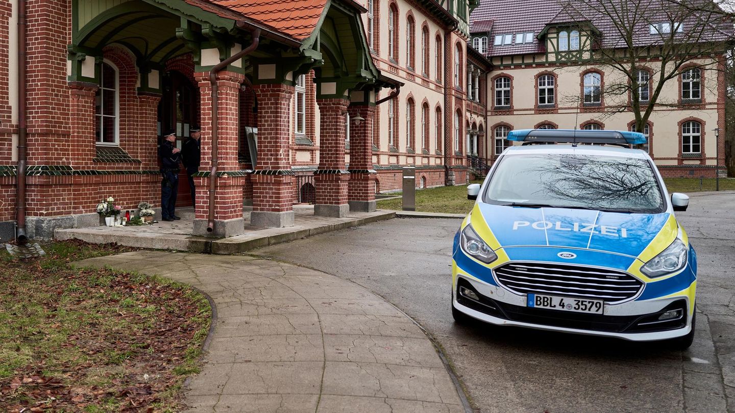 Beelitz: 23-year-old stabs the CDU member and violates Ms. Schwer