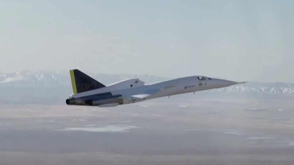 Das Testflugzeug des US-Start-ups Boom Supersonic erreicht erstmals Schallgeschwindigkeit. Damit könnte es den Atlantik, so wie die Concorde, unter vier Stunden überqueren.