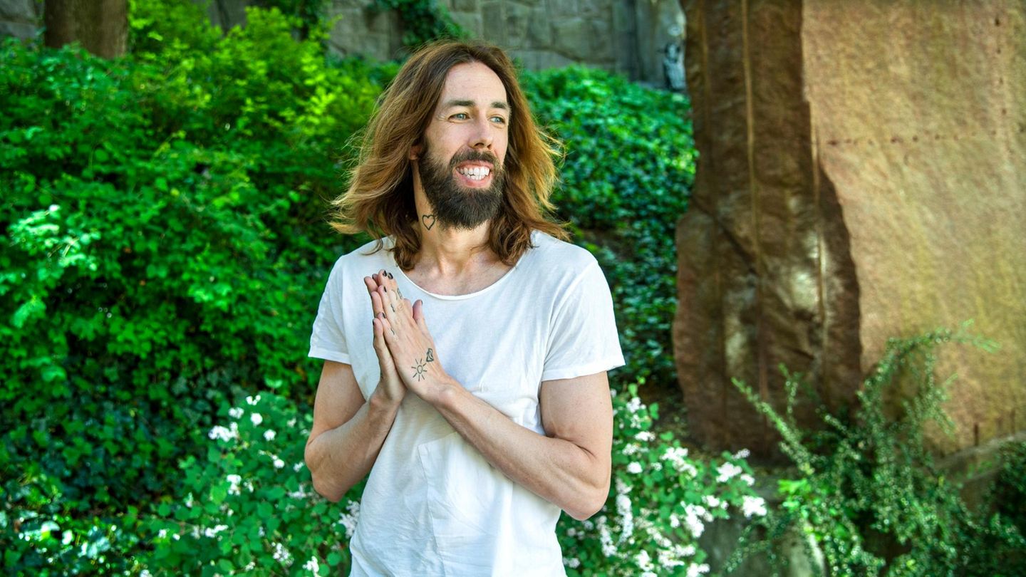 Professor für Glück, Micael Dahlen