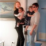 Nicole Kidman und ihr Ehemann Tom Cruise 1996 mit ihren Adoptivkindern Connor und Isabella