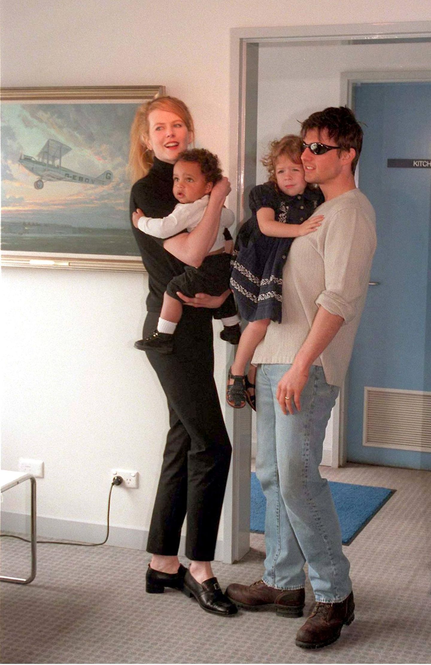 Nicole Kidman und ihr Ehemann Tom Cruise 1996 mit ihren Adoptivkindern Connor und Isabella