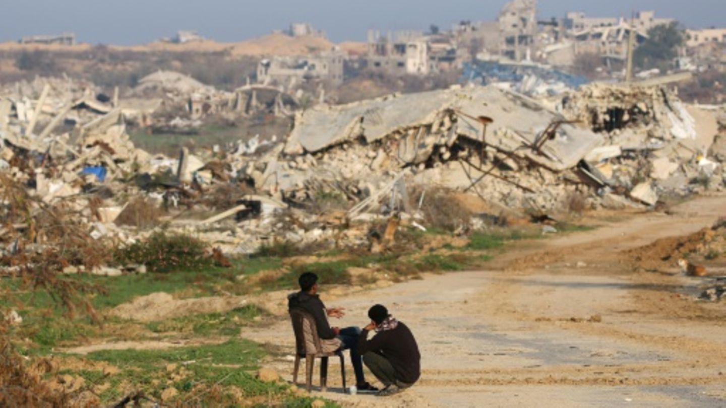 Palästinensische Jugendliche im zerstörten Gazastreifen