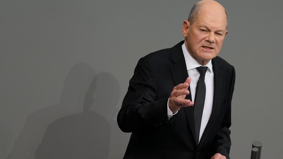 Asyldebatte im Bundestag: Die ganze Rede von Olaf Scholz im Video