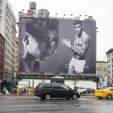 Werbetafel in New York, die Justin Bieber in Unterhosen als Model zeigt