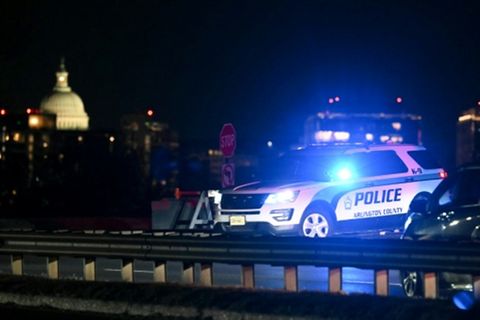 Polizei in der Nähe des Absturzortes