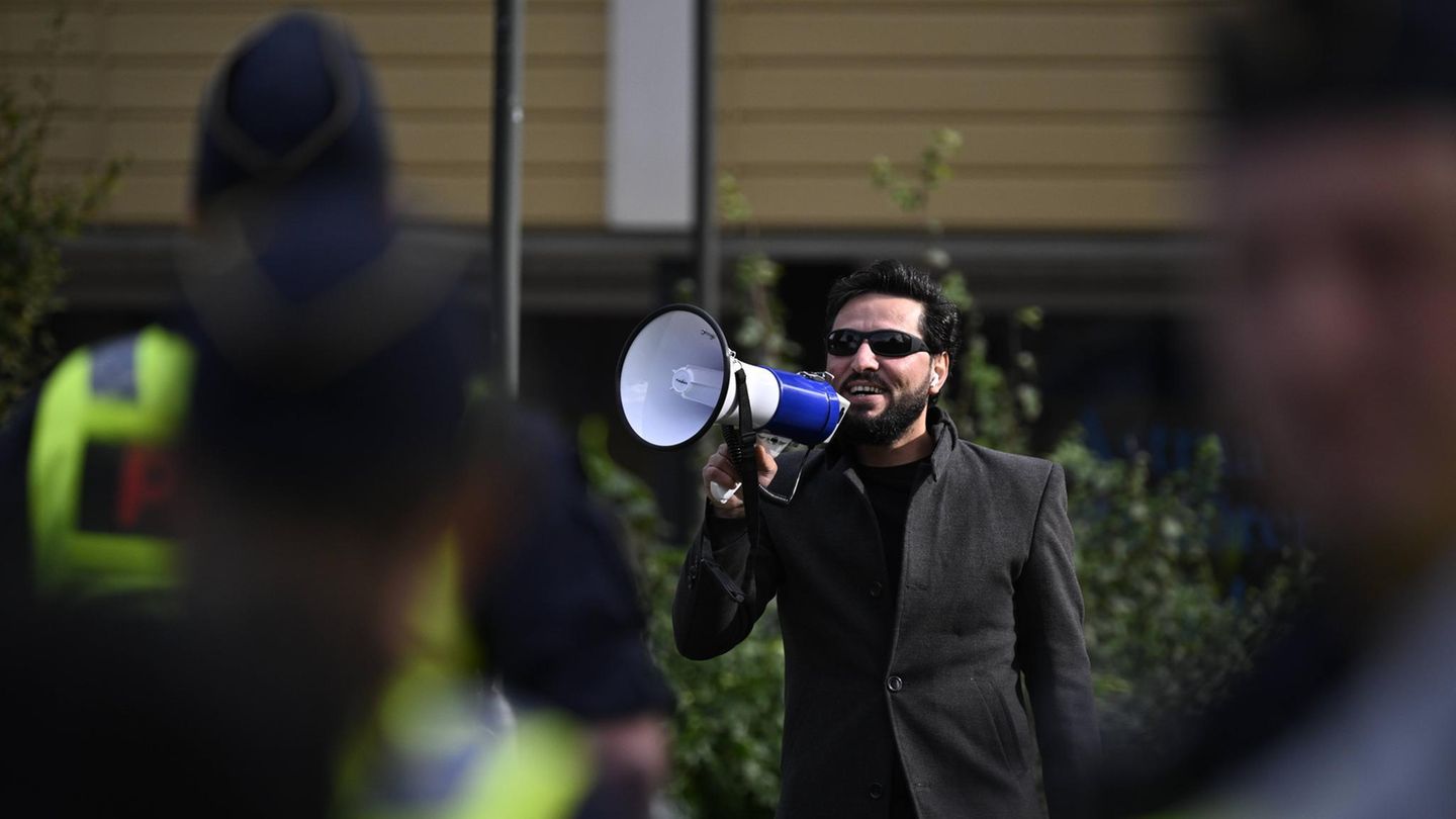 Salwan Momika bei einer seiner islamkritischen Aktionen in Schweden im September 2023