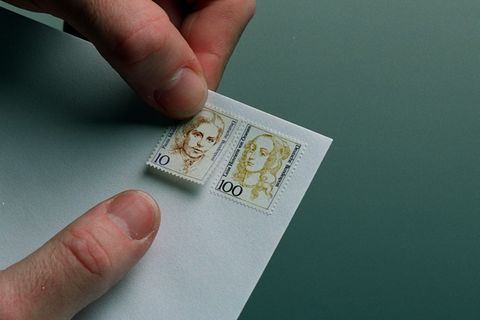 Adresse drauf, Briefmarke drauf, los geht's!