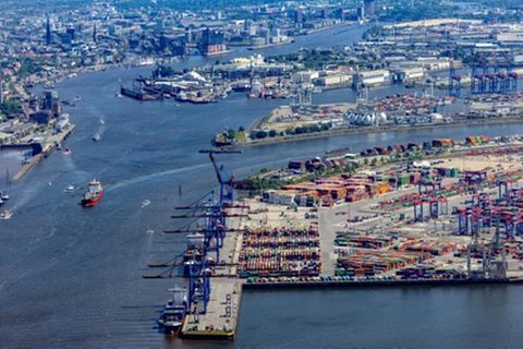 Containerterminal in Hamburg