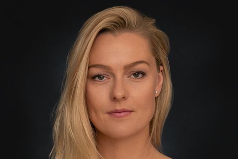 In ihrem Buch "Das Leben ist ungerecht: Und das ist gut so" hat Miriam Höller ihre Geschichte aufgeschrieben.