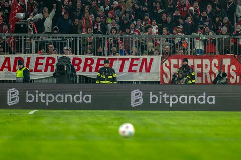 Bitpanda-Bande im Stadion