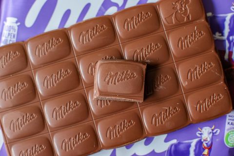 Unter anderem die Sorten Alpenmilch und Noisette sind von der Änderung bei Milka betroffen